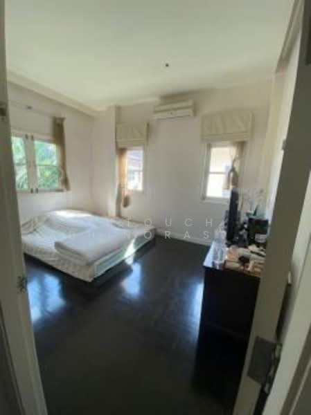3-BR House, Bangkok, Nong Kham, Nong Khaem, Bangkok, 3 Bedrooms, 400 sqm, Single Detached House For Sale, by Intouch Abhinorasaeth, 500295752 - DDproperty.com