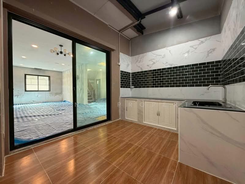 Wararom Phetkasem 81 (Bangbon 5), Bangkok, Bang Bon 5 Road, Bang Bon, Bang Bon, Bangkok, 4 Bedrooms, 200 sqm, Single Detached House For Sale, by Connex Property, 500295772 - DDproperty.com