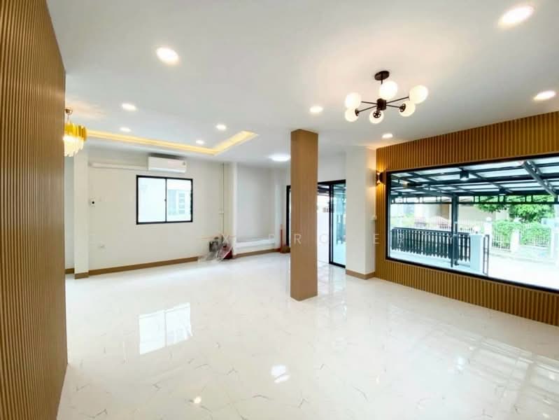 Wararom Phetkasem 69, Bangkok, Liab Klong Phasi Charoen Tai Road, Nong Kham, Nong Khaem, Bangkok, 4 Bedrooms, 200 sqm, Single Detached House For Sale, by Connex Property, 500295783 - DDproperty.com