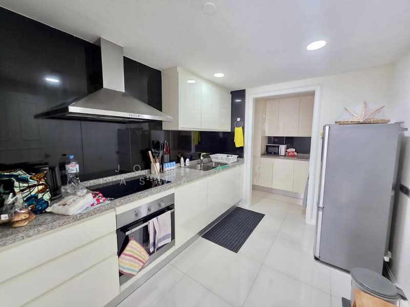 Somkid Gardens, Bangkok, Ploenchit, Lumphini, Pathum Wan, Bangkok, 2 Bedrooms, 165 sqm, Condo For Sale, by Jomchanok Aswavibul, 500295810 - DDproperty.com
