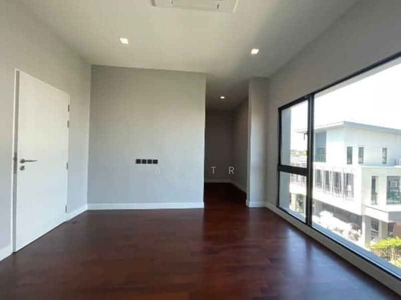 Grand Bangkok Boulevard East Rama 9, Bangkok, Kanchanaphisek Road, Saphan Sung, Saphan Sung, Bangkok, 5 Bedrooms, 608 sqm, Single Detached House For Sale, by Attar, 500295811 - DDproperty.com