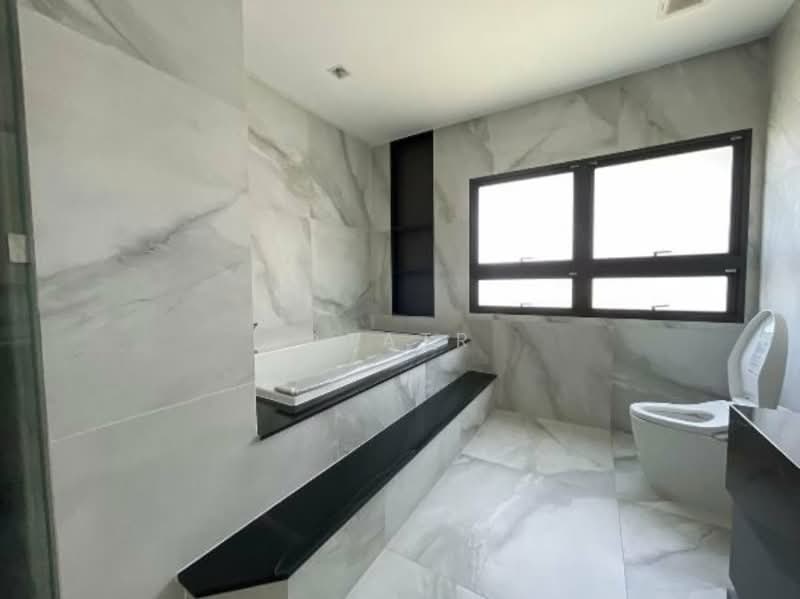 Grand Bangkok Boulevard East Rama 9, Bangkok, Kanchanaphisek Road, Saphan Sung, Saphan Sung, Bangkok, 5 Bedrooms, 608 sqm, Single Detached House For Sale, by Attar, 500295811 - DDproperty.com