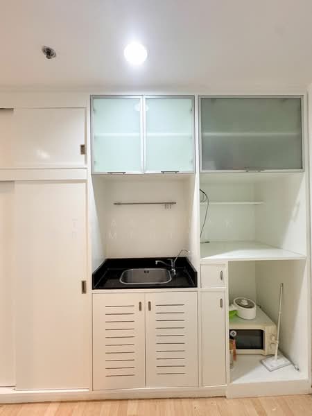 Noble Lite, Bangkok, 46 Soi Aree 1, Phaholyothin Road, Samsen Nai, Phaya Thai, Bangkok, 1 Bedroom, 32 sqm, Condo For Rent, by Thanyalak Premputtiphan, 500295943 - DDproperty.com
