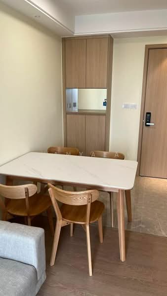 Regal Sathon-Naradhiwas, Bangkok, Naradhiwas Rajanagarindra Road, Thung Maha Mek, Sathon, Bangkok, 1 Bedroom, 35 sqm, Condo For Rent, by Thanyalak Premputtiphan, 500295946 - DDproperty.com