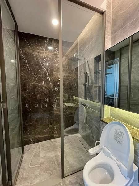 The Esse Sukhumvit 36, Bangkok, Soi Sukhumvit 36, Sukhumvit Road, Phra Kanong, Khlong Toei, Bangkok, 1 Bedroom, 39 sqm, Condo For Rent, by Natlyn Kongsapook, 500295948 - DDproperty.com