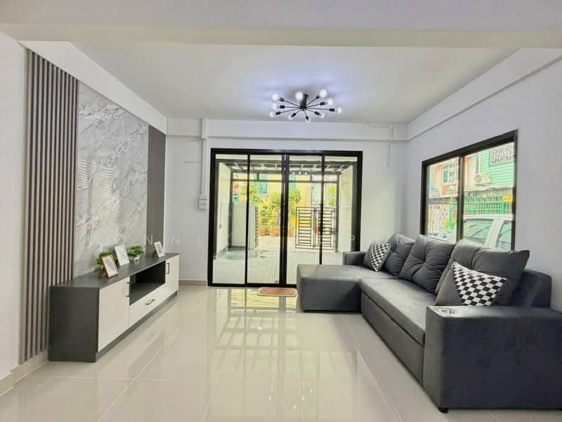 Moobaan Raphi Nakhon, nonthaburi, Soi Moobaan Rapeerandon, Bang Krang, Muang Nonthaburi, Nonthaburi, 2 Bedrooms, 110 sqm, Townhouse For Sale, by Connex Property, 500295995 - DDproperty.com