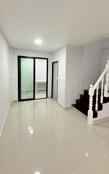 หมู่บ้าน ดุลิยานนท์ สนามบินน้ำ ท่าทราย เมืองนนทบุรี อยู่หลังกองสลาก สนามบินน้ำ, นนทบุรี, ติวานนท์, ท่าทราย, เมืองนนทบุรี, นนทบุรี, 120 ตร.ม., ทาวน์เฮ้าส์ ขาย, โดย บุษบากร (เจี๊ยบ), 500296068 - DDproperty.com