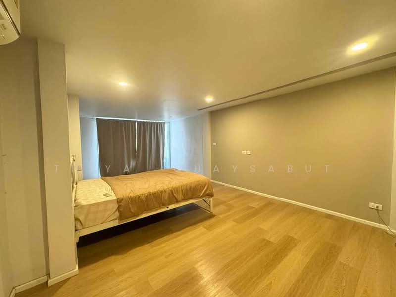 ทาวน์เฮ้าส์ขนาด 350 ตร.ม. ใกล้MRTไฟฉาย ,จรัญ13, Bangkok, Bang Khun Sri, Bangkok Noi, Bangkok, 4 Bedrooms, 350 sqm, Townhouse For Rent, by Thiya​ Chaysabut, 500296075 - DDproperty.com