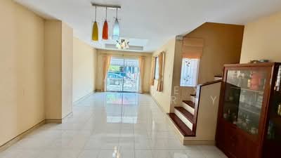 ขาย - Kanda Baan Rim Khlong : หมู่บ้านกานดาริมคลอง, สมุทรสาคร