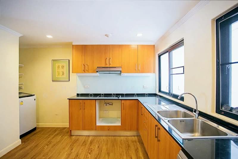 Las Colinas, Bangkok, Sukhumvit 21 Road, Khlongtoei Nua, Watthana, Bangkok, 2 Bedrooms, 183 sqm, Condo For Sale, by Chomratkamol Soontorntarawong (Gor), 500296134 - DDproperty.com