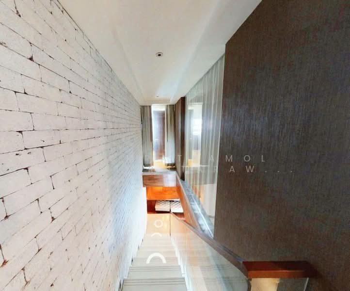 For Sale - Icon II, Bangkok