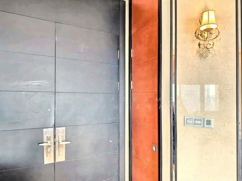 The Infinity, Bangkok, 98 Narathiwatratchanakharin Road, Silom, Bang Rak, Bangkok, 2 Bedrooms, 102 sqm, Condo For Sale, by Chomratkamol Soontorntarawong (Gor), 500296240 - DDproperty.com