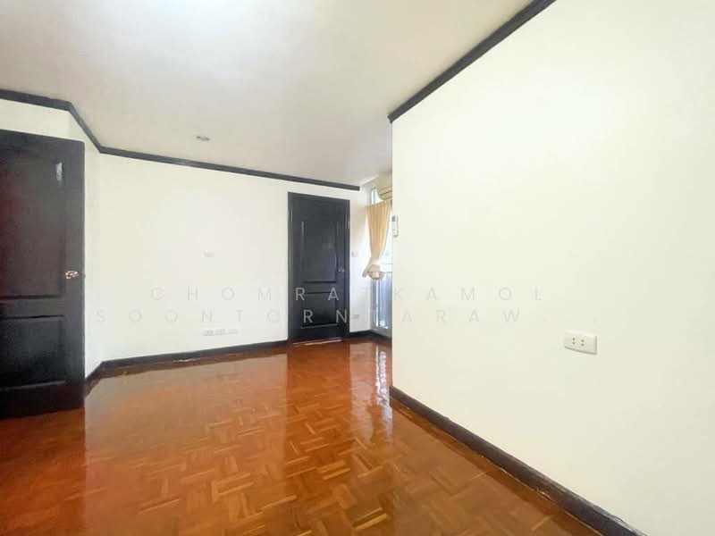 15 Suite, Bangkok, 73 1 Sukhumvit 15, Khlongtoei Nua, Watthana, Bangkok, 4 Bedrooms, 165 sqm, Condo For Sale, by Chomratkamol Soontorntarawong (Gor), 500296248 - DDproperty.com