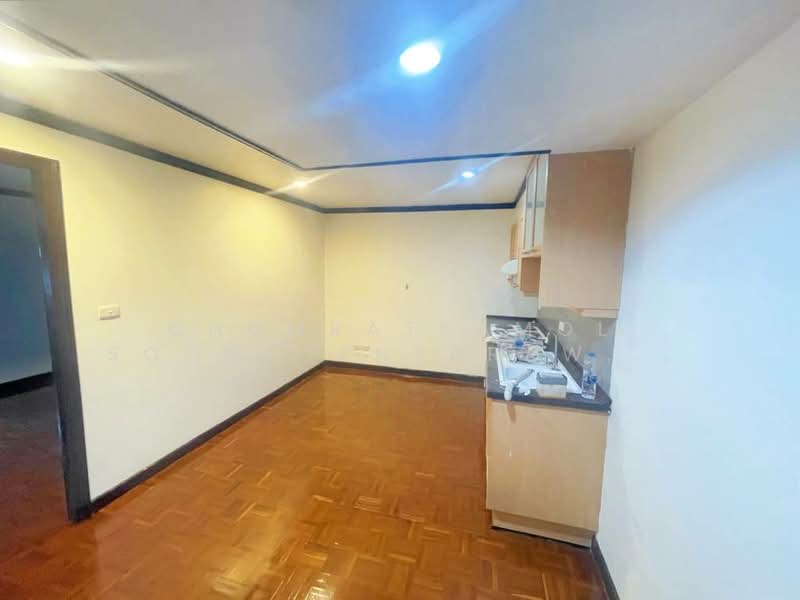 15 Suite, Bangkok, 73 1 Sukhumvit 15, Khlongtoei Nua, Watthana, Bangkok, 4 Bedrooms, 165 sqm, Condo For Sale, by Chomratkamol Soontorntarawong (Gor), 500296248 - DDproperty.com