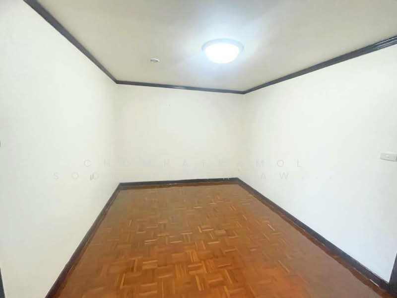 15 Suite, Bangkok, 73 1 Sukhumvit 15, Khlongtoei Nua, Watthana, Bangkok, 4 Bedrooms, 165 sqm, Condo For Sale, by Chomratkamol Soontorntarawong (Gor), 500296248 - DDproperty.com