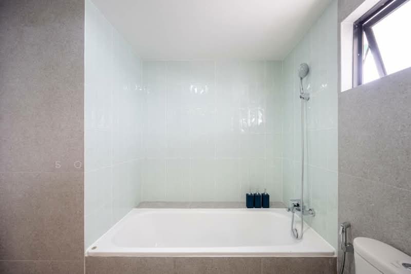 Las Colinas, Bangkok, Sukhumvit 21 Road, Khlongtoei Nua, Watthana, Bangkok, 3 Bedrooms, 240 sqm, Condo For Sale, by Chomratkamol Soontorntarawong (Gor), 500296266 - DDproperty.com