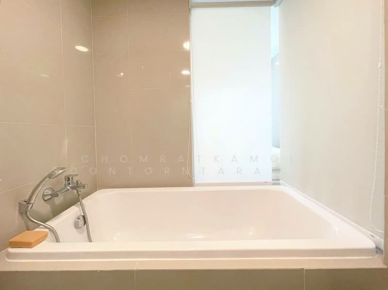 Maestro 39, Bangkok, Sukhumvit Road, Khlong Tan Nua, Watthana, Bangkok, 2 Bedrooms, 70 sqm, Condo For Sale, by Chomratkamol Soontorntarawong (Gor), 500296278 - DDproperty.com