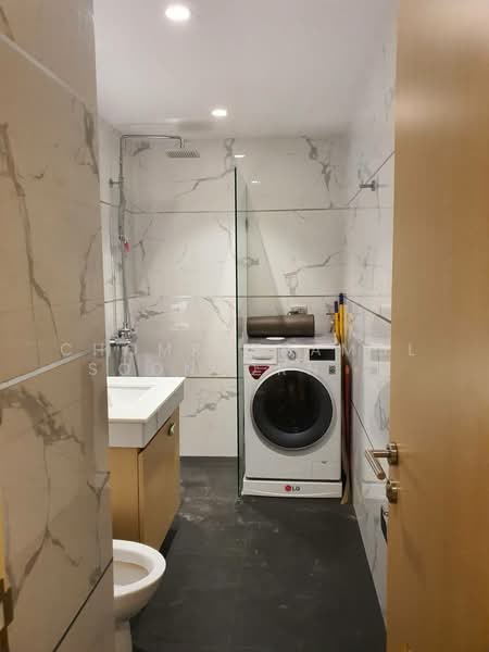 Liberty Park 2, Bangkok, 55 Soi Sukhumvit 11, Khlongtoei Nua, Watthana, Bangkok, 2 Bedrooms, 106 sqm, Condo For Rent, by Chomratkamol Soontorntarawong (Gor), 500296313 - DDproperty.com
