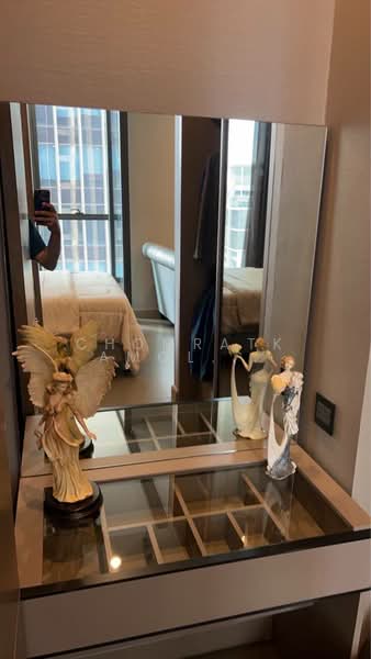 The Esse at Singha Complex, Bangkok, 1788 New Petchaburi Rd, Khlongtoei Nua, Watthana, Bangkok, 1 Bedroom, 36 sqm, Condo For Rent, by Chomratkamol Soontorntarawong (Gor), 500296335 - DDproperty.com
