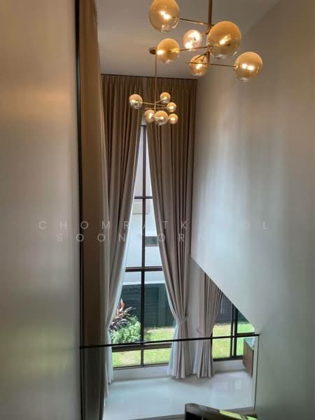Burasiri Krungthep Kreetha, Bangkok, 95 Soi Pracha Ruam Chai, Hua Mak, Bang Kapi, Bangkok, 4 Bedrooms, 238 sqm, Single Detached House For Rent, by Chomratkamol Soontorntarawong (Gor), 500296366 - DDproperty.com