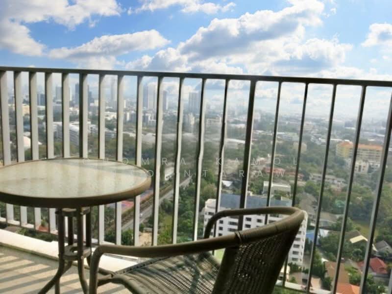Siri At Sukhumvit, Bangkok, 902 Sukhumvit Road, Phra Kanong, Khlong Toei, Bangkok, 2 Bedrooms, 70 sqm, Condo For Sale, by Chomratkamol Soontorntarawong (Gor), 500296379 - DDproperty.com