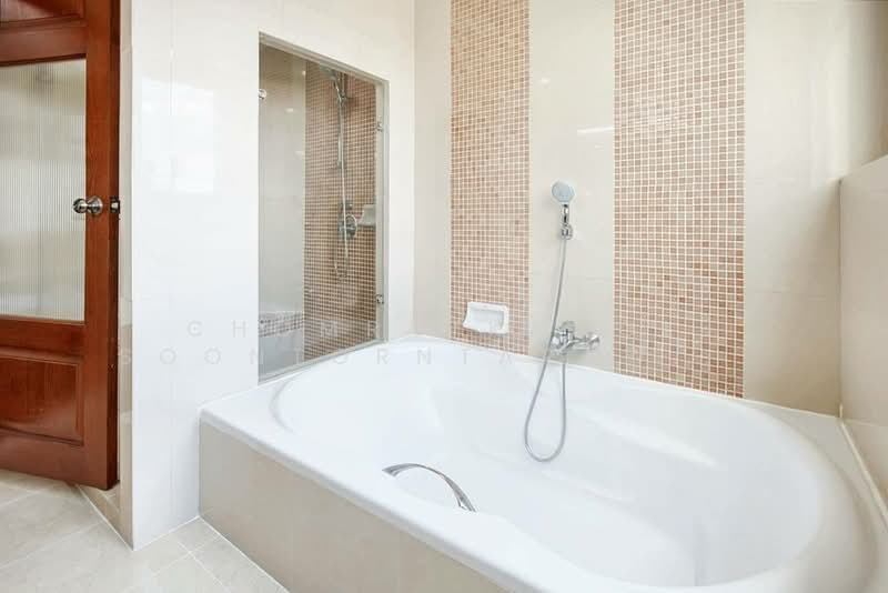 The Grand Sethiwan, Bangkok, 82 Soi Sukhumvit 24, Khong Tan, Khlong Toei, Bangkok, 2 Bedrooms, 150 sqm, Condo For Rent, by Chomratkamol Soontorntarawong (Gor), 500296419 - DDproperty.com