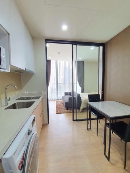 Noble Around Sukhumvit 33, Bangkok, 17 Soi Sukhumvit 33, Khlong Tan Nua, Watthana, Bangkok, 1 Bedroom, 30 sqm, Condo For Rent, by Chomratkamol Soontorntarawong (Gor), 500296421 - DDproperty.com