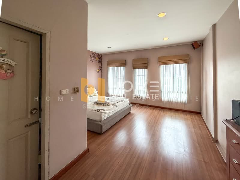 Baan Klang Muang Luzern Sukhumvit : บ้านกลางเมือง ลูเซิร์น สุขุมวิท (อ่อนนุช 46), กรุงเทพ, ถนนสุขุมวิท 77, สวนหลวง, สวนหลวง, กรุงเทพ, 170 ตร.ม., ทาวน์เฮ้าส์ ขาย, โดย HOME Real Estate Service, 500296450 - DDproperty.com