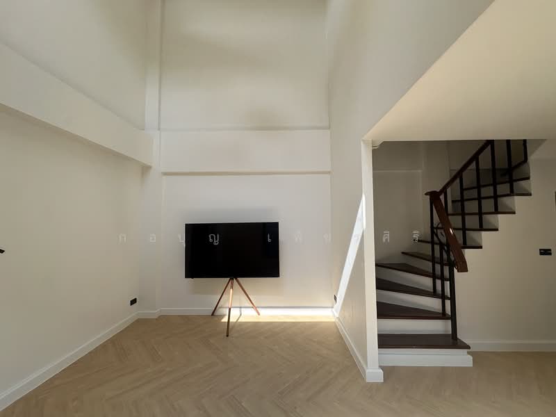 Ruamchok Subdistrict Village, Bangkok, 70 Chok Chai 4 Soi 54, Lat Phrao, Lat Phrao, Bangkok, 3 Bedrooms, 200 sqm, Single Detached House For Sale, by กอบุญ เพ็ชรศิริ, 500296475 - DDproperty.com