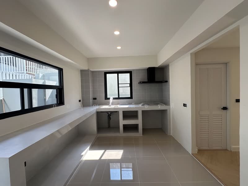 หมู่บ้าน ต.รวมโชค : Ruamchok Subdistrict Village, กรุงเทพ, 70 Chok Chai 4 Soi 54, ลาดพร้าว, ลาดพร้าว, กรุงเทพ, 200 ตร.ม., บ้านเดี่ยว ขาย, โดย กอบุญ เพ็ชรศิริ, 500296475 - DDproperty.com