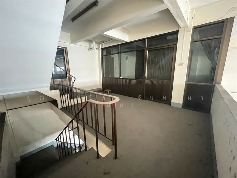 อาคารพาณิชย์ 4.5 ชั้น 36.4 ตร.ว. หมู่บ้านชุมชนศิษฐิโรจน์ ซอยพหลโยธิน82, ปทุมธานี, ถนนพหลโยธิน, คูคต, ลำลูกกา, ปทุมธานี, 200 ตร.ม., ตึกแถว-อาคารพาณิชย์ ขาย, โดย คุณ รัชนีกร จันทร์มา (อิม), 500296500 - DDproperty.com