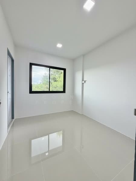 บ้านธารถวิล ซอยวัดพระเงิน, Nonthaburi, กาญจนาภิเษก, Bang Muang, Bang Yai, Nonthaburi, 3 Bedrooms, 150 sqm, Townhouse For Sale, by Connex Property, 500296591 - DDproperty.com