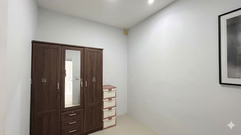 บ้านเดี่ยว 80 ตร.วา ลานตากฟ้า นครชัยศรี, Nakhon Pathom, Lan Tak Fa, Nakhon Chai Sri, Nakhon Pathom, 4 Bedrooms, 88 sqm, Single Detached House For Sale, by คุณ รัฐติกรณ์ (ไอซ์), 500296597 - DDproperty.com