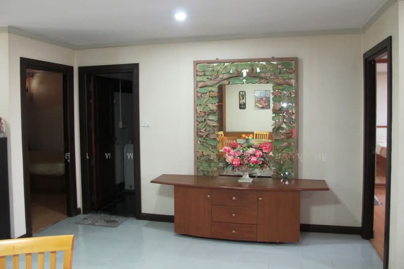 Supalai Place Sukhumvit 39, Bangkok, 175-179 Soi Sukhumvit 39 Sukhumvit Road, Khlong Tan Nua, Watthana, Bangkok, 2 Bedrooms, 97 sqm, Condo For Sale, by สุเทพ รอดด้วยบุญ, 500296602 - DDproperty.com