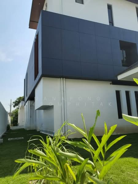5-BR House, Bangkok, Bang Chak, Phra Khanong, Bangkok, 5 Bedrooms, 700 sqm, Single Detached House For Sale, by Manapong Phromphitak, 500296603 - DDproperty.com