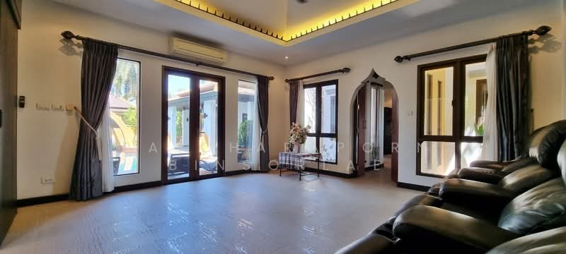 Phutara Estate, Chon Buri (Pattaya), 99 Pattanakarn Road, Nong Pru, Bang Lamung (Pattaya), Chon Buri (Pattaya), 6 Bedrooms, 500 sqm, Villa For Sale, by Patcharaporn Binsorlae, 500296613 - DDproperty.com