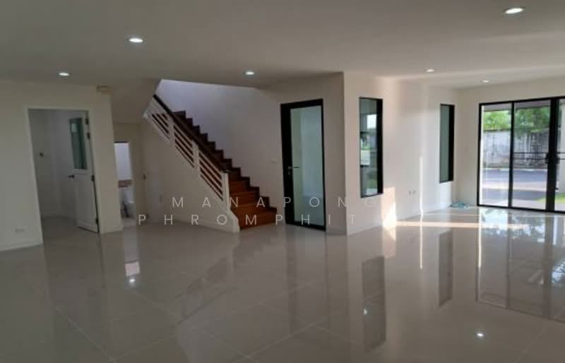 บ้าน 5-ห้องนอน, กรุงเทพ, ดอกไม้, ประเวศ, กรุงเทพ, 300 ตร.ม., บ้านเดี่ยว ขาย, โดย Manapong Phromphitak, 500296626 - DDproperty.com