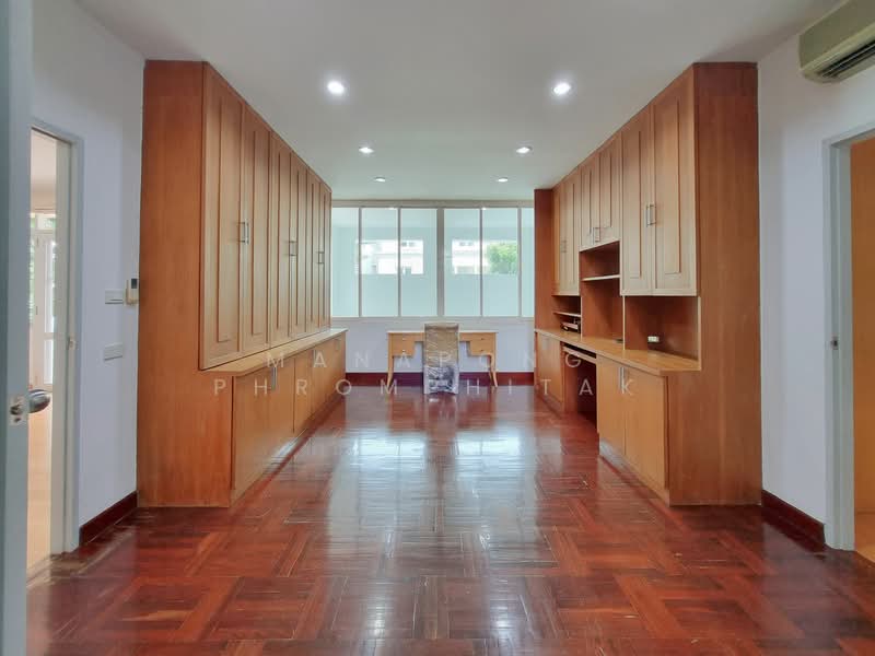 undefined, Bangkok, Jom Phon, Chatuchak, Bangkok, 3 Bedrooms, 392 sqm, Single Detached House For Rent, by Manapong Phromphitak, 500296630 - DDproperty.com