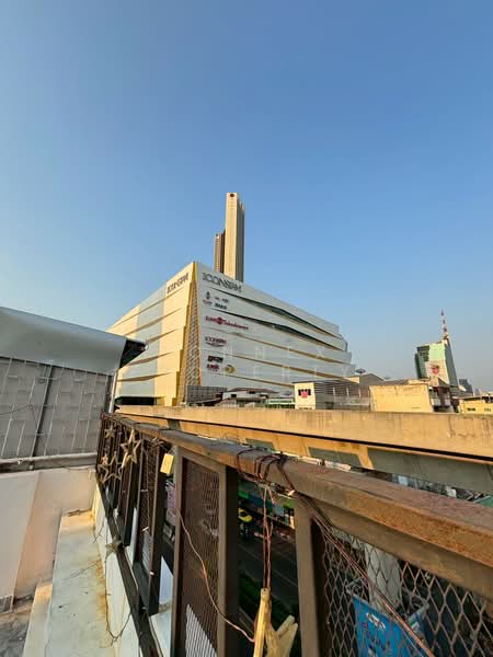 For Sale - 2-Unit Commercial Building for Sale on Charoen Nakhon Road, Bangkok