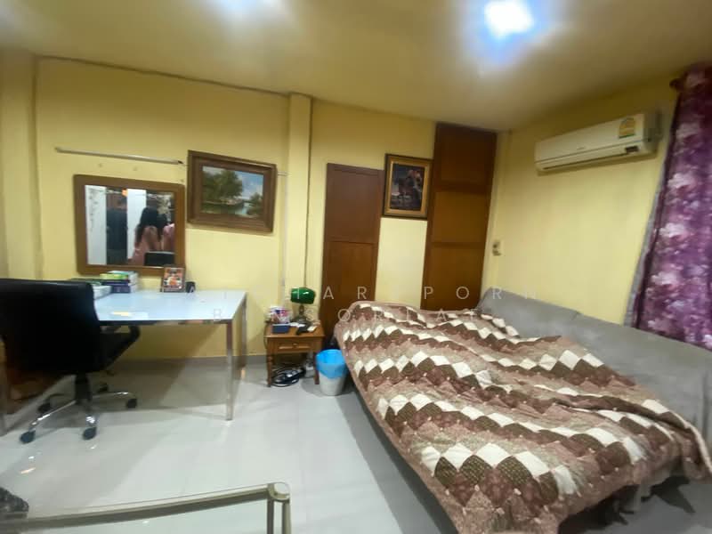 2-BR House, Bangkok, Samsen Nai, Phaya Thai, Bangkok, 2 Bedrooms, 152 sqm, Single Detached House For Sale, by Patcharaporn Binsorlae, 500296632 - DDproperty.com