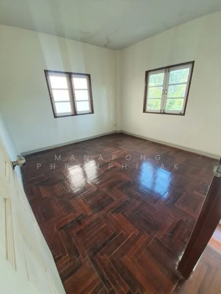 4-BR House, Bangkok, Hua Mak, Bang Kapi, Bangkok, 4 Bedrooms, 400 sqm, Single Detached House For Sale, by Manapong Phromphitak, 500296645 - DDproperty.com