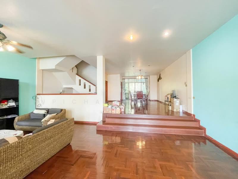 5-BR House, Chon Buri (Pattaya), Nong Pru, Bang Lamung (Pattaya), Chon Buri (Pattaya), 5 Bedrooms, 600 sqm, Single Detached House For Sale, by Supicha Chorjong, 500296673 - DDproperty.com