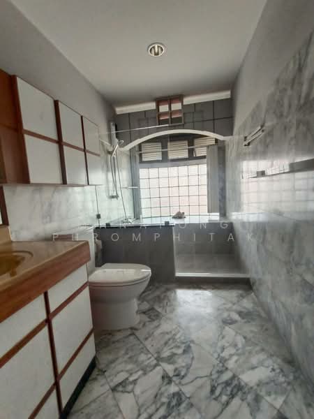 4-BR House, Bangkok, Suan Luang, Suan Luang, Bangkok, 4 Bedrooms, 325 sqm, Single Detached House For Rent, by Manapong Phromphitak, 500296695 - DDproperty.com