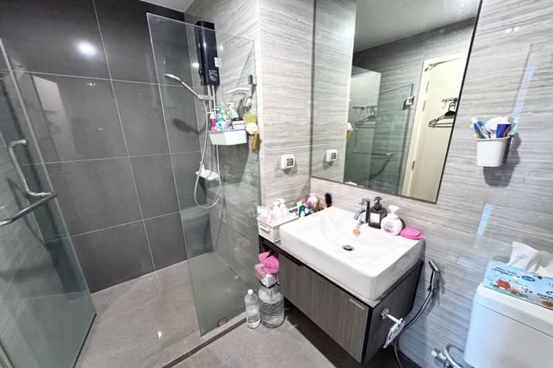 The Parkland Charan-Pinklao, Bangkok, 42 Charasanitwong, Bang Phlat, Bang Phlat, Bangkok, 2 Bedrooms, 72 sqm, Condo For Sale, by คุณปิ่น, 500296730 - DDproperty.com