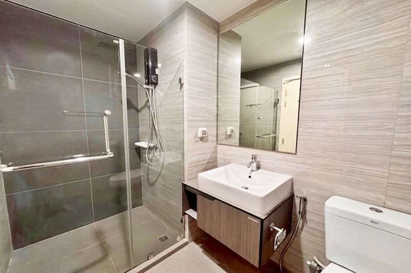 The Parkland Charan-Pinklao, Bangkok, 42 Charasanitwong, Bang Phlat, Bangkok, 2 Bedrooms, 72 sqm, Condo For Sale, by คุณปิ่น, 500296730 - DDproperty.com
