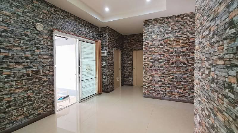 บ้านบงกช ธาราวิลล์, Chon Buri (Pattaya), Nha Pradu, Phan Thong, Chon Buri (Pattaya), 2 Bedrooms, 107 sqm, Semi-Detached House (Twin House) For Sale, by คุณณิชชา , 500296733 - DDproperty.com