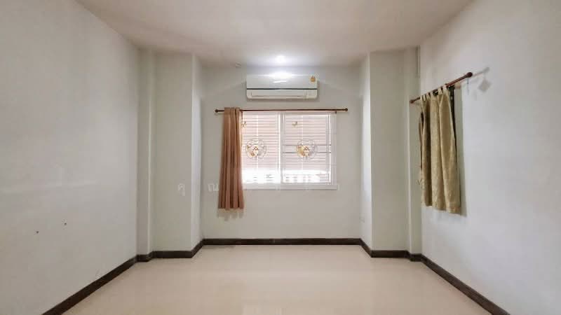 บ้านบงกช ธาราวิลล์, Chon Buri (Pattaya), Nha Pradu, Phan Thong, Chon Buri (Pattaya), 2 Bedrooms, 107 sqm, Semi-Detached House (Twin House) For Sale, by คุณณิชชา , 500296733 - DDproperty.com