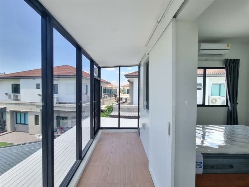 เซนโทร วัชรพล ( Centro Whacharapol ), Bangkok, ถนนสุขาภิบาล5, O-Ngoen, Sai Mai, Bangkok, 4 Bedrooms, 500 sqm, Single Detached House For Sale, by คุณ สุภาพร มณีวรรณ (ใหม่), 500296758 - DDproperty.com