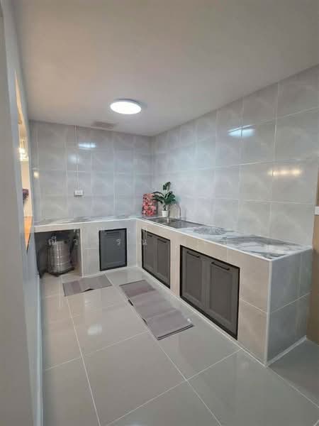 วรางกูล รังสิต คลอง 3, Pathum Thani, ถนนพหลโยธิน, Lat Sawai, Lam Luk Ka, Pathum Thani, 3 Bedrooms, 100 sqm, Townhouse For Sale, by คุณ สุภาพร มณีวรรณ (ใหม่), 500296773 - DDproperty.com