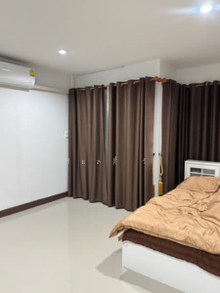 Moobaan K.C. Ramintra 7, Bangkok, Sam Wa Tawan Tok, Khlong Sam Wa, Bangkok, 2 Bedrooms, 100 sqm, Townhouse For Sale, by เรียลตี้ วัน, 500296784 - DDproperty.com